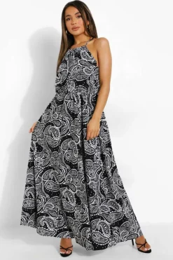New boohoo Petite Paisley Print Halter Maxi Dress black