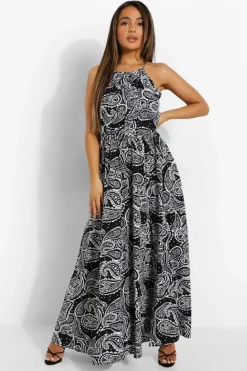 New boohoo Petite Paisley Print Halter Maxi Dress black