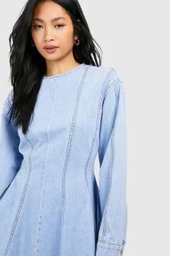 Store boohoo Petite Seam Detail Denim Skater Dress blue