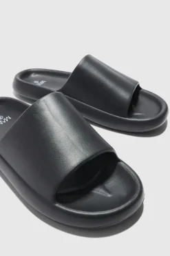 Clearance boohooMAN Plain Moulded Slider black