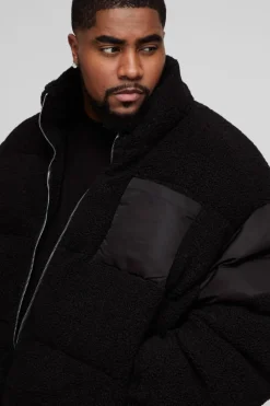 Online boohooMAN Plus Borg & Nylon Funnel Neck Puffer Jacket In black