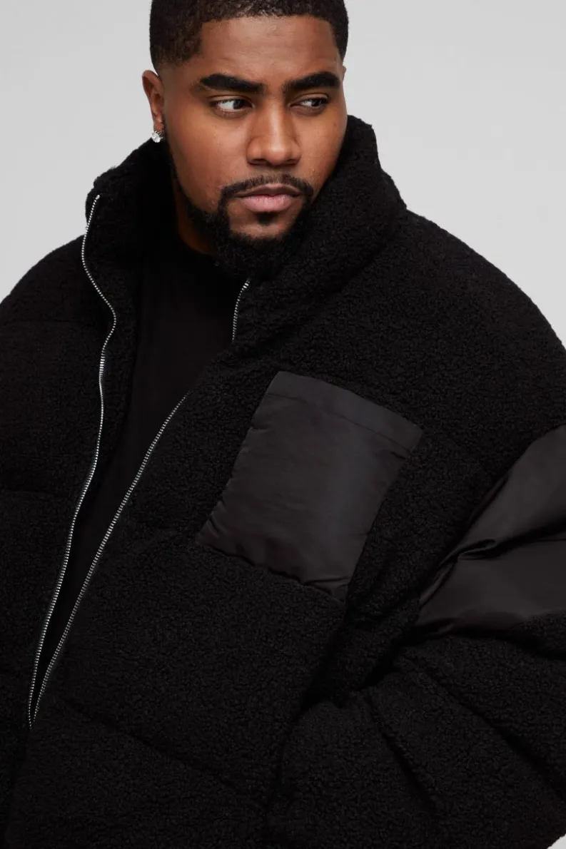 Online boohooMAN Plus Borg & Nylon Funnel Neck Puffer Jacket In black