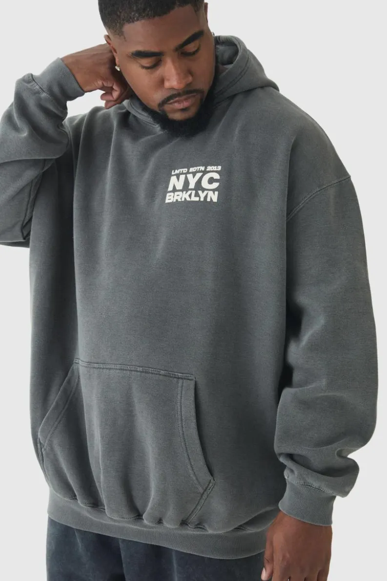 Clearance boohooMAN Plus Brooklyn Oversized Graphic Hoodie charcoal