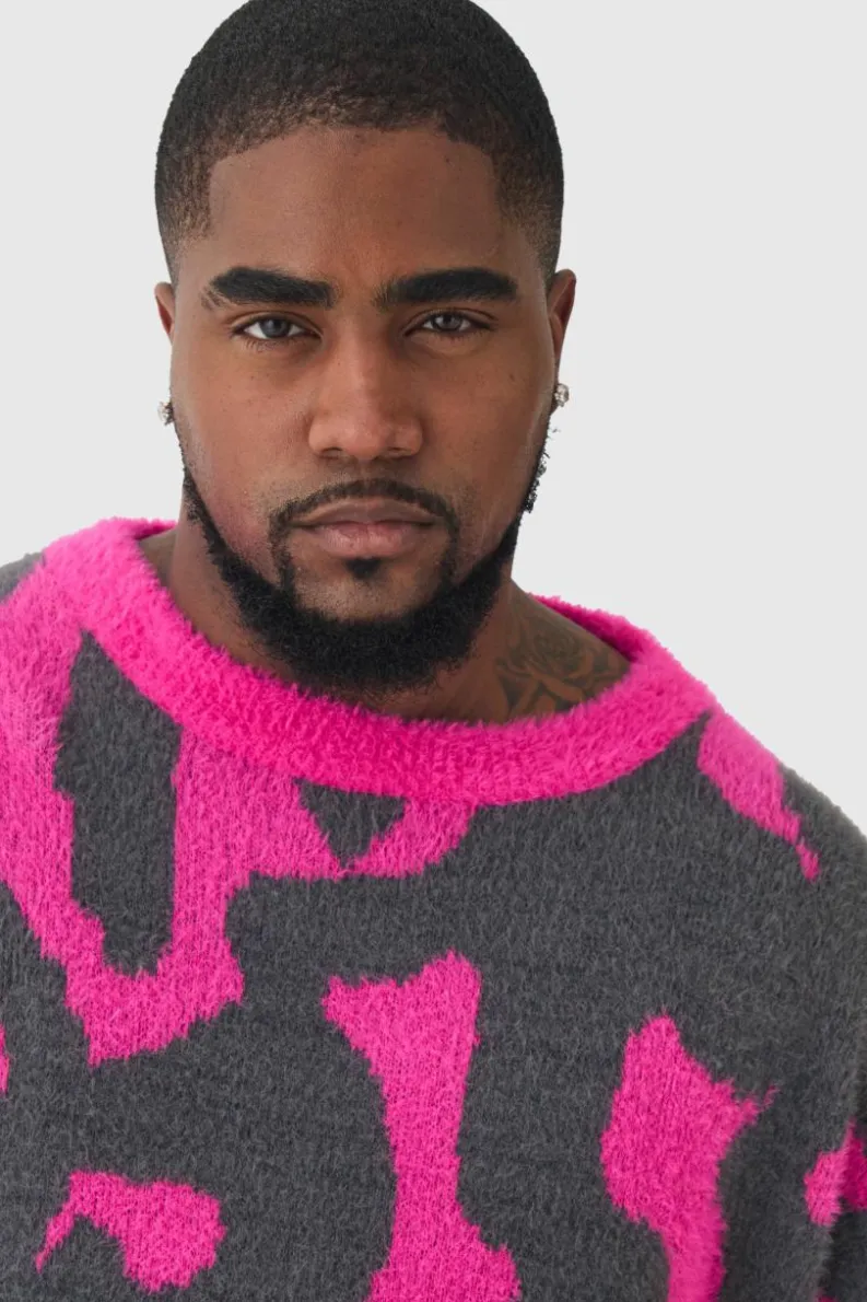 Store boohooMAN Plus Fluffy Knit Abstract Sweatshirt pink