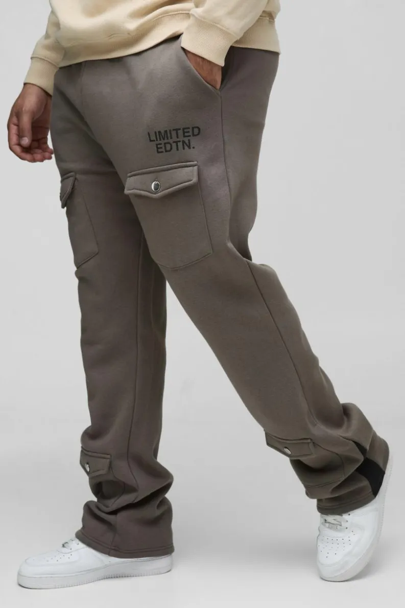 Hot boohooMAN Plus Limited Slim Flare Cargo Gusset Jogger charcoal