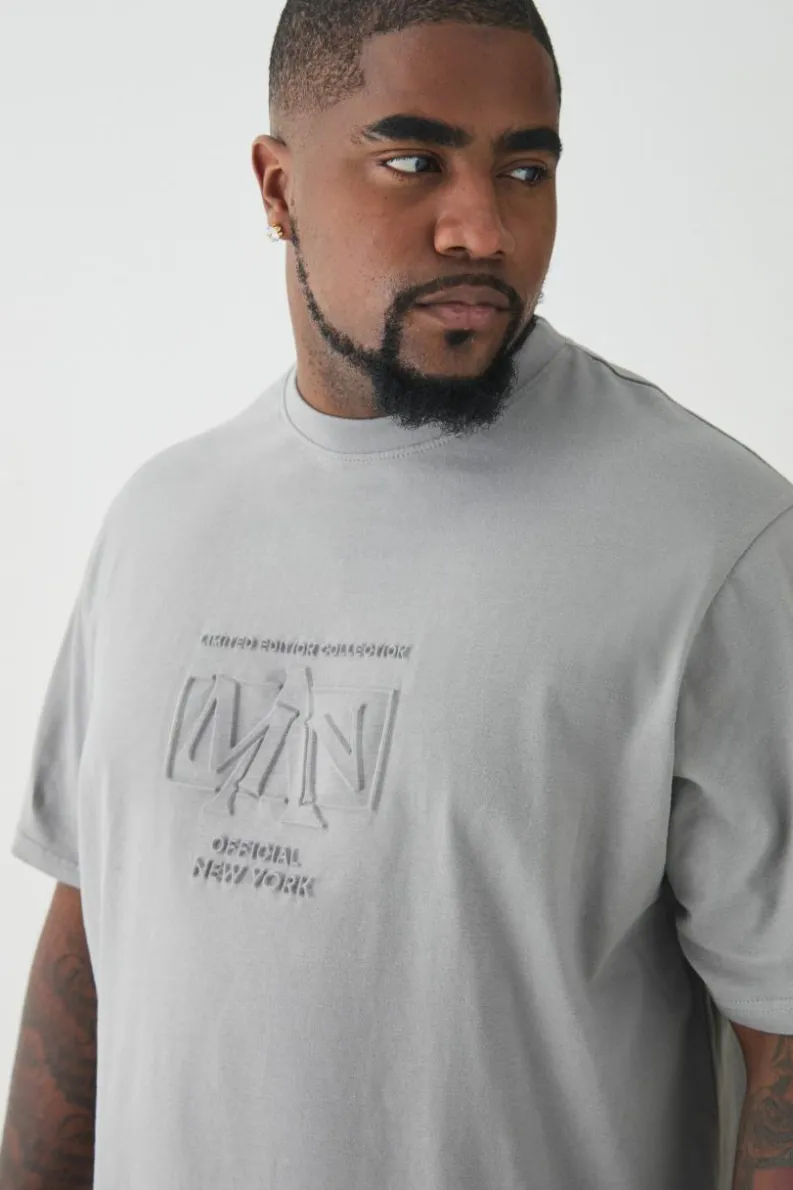 Store boohooMAN Plus MAN Moto Debossed T-shirt charcoal