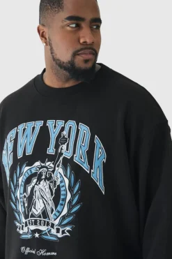 Online boohooMAN Plus New York Print Oversized Extended Neck Sweatshirt in black