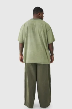 Clearance boohooMAN Plus Oversized Acid Wash T-Shirt khaki