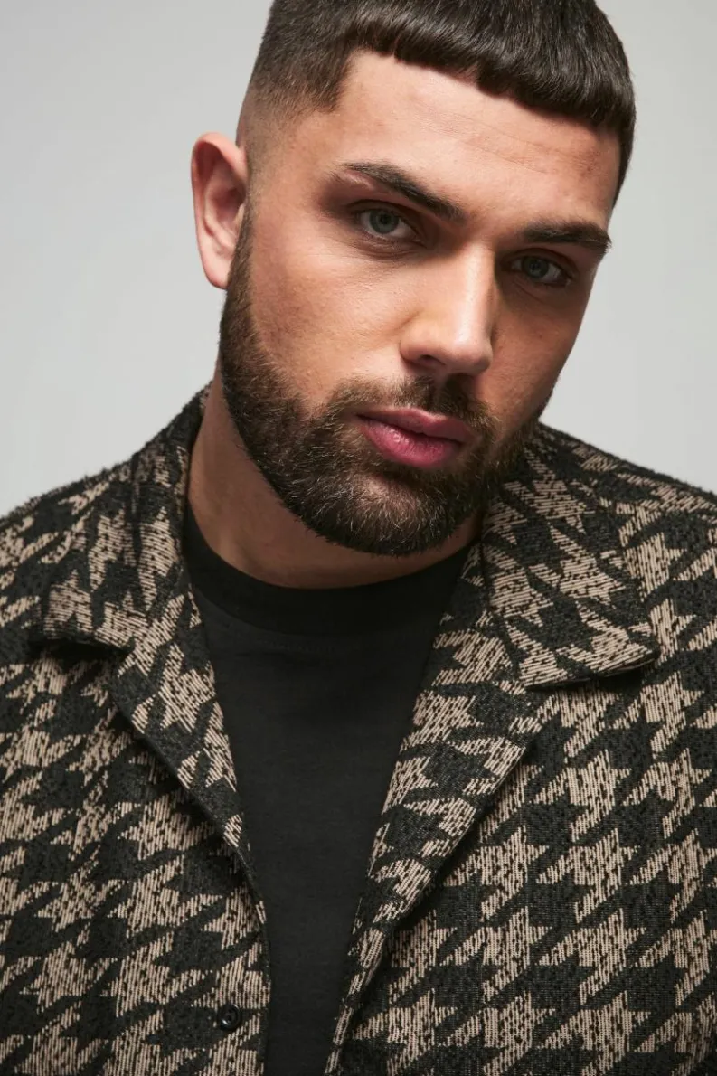 Best Sale boohooMAN Plus Oversized Dogtooth Boucle Shirt charcoal