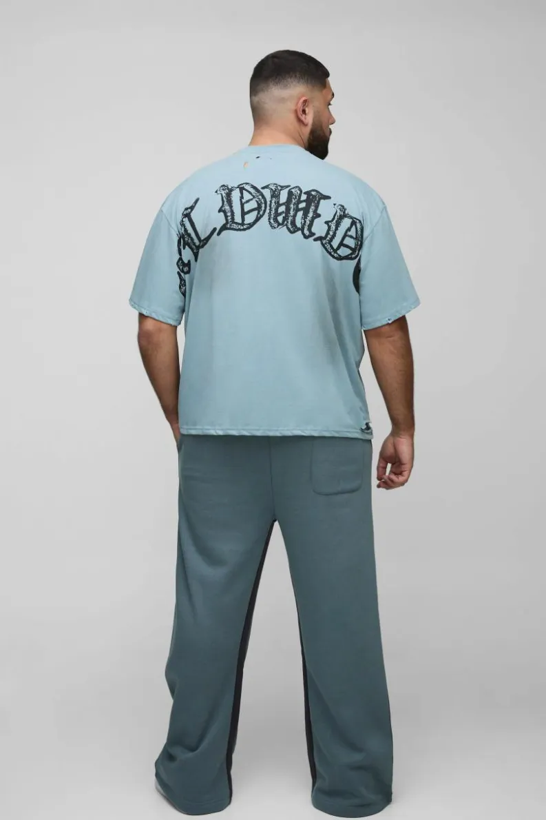 New boohooMAN Plus Relaxed Fit Flare Spray Wash Graphic Jogger slate