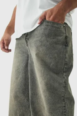 Store boohooMAN Plus Relaxed Fit Jeans stone
