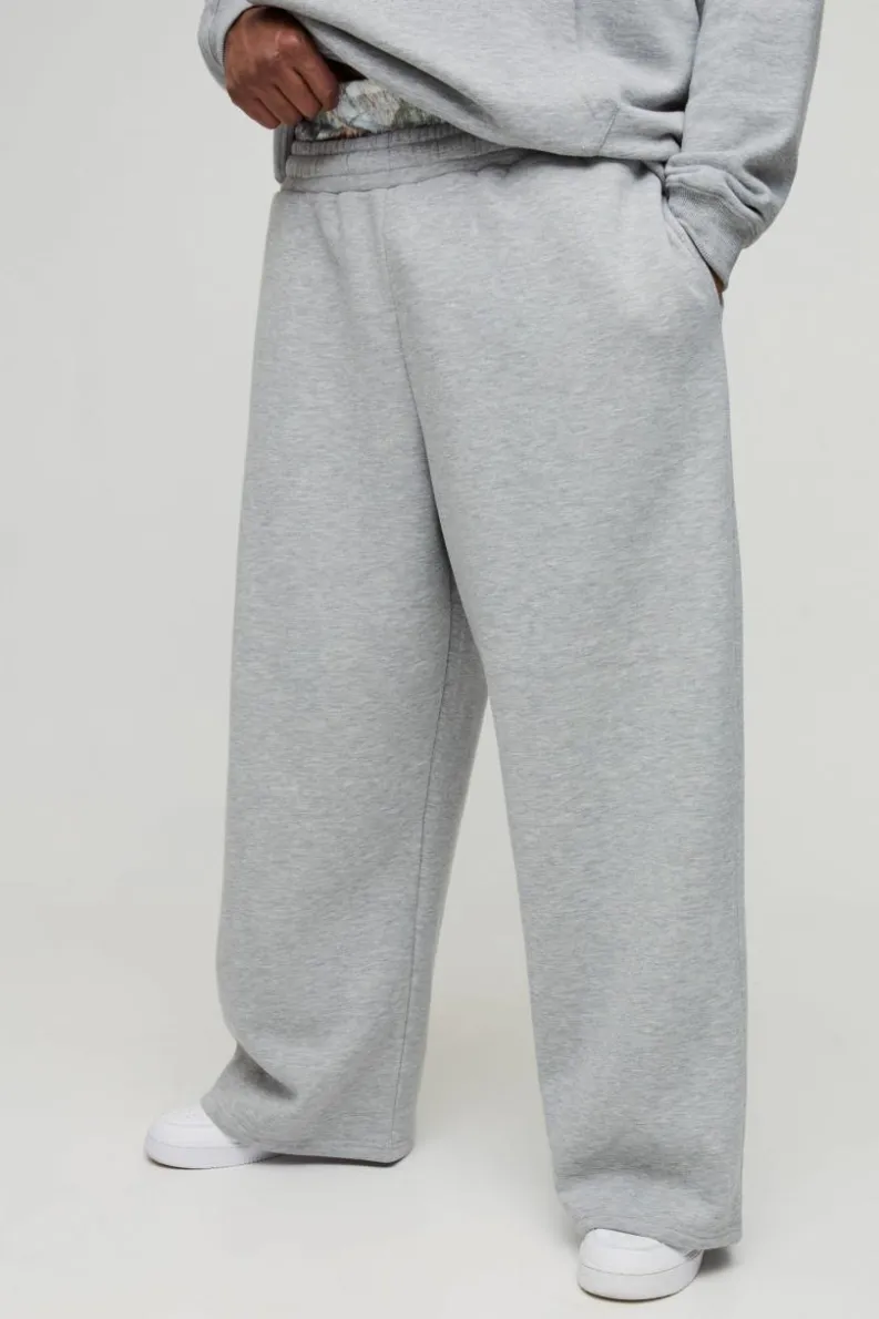 Fashion boohooMAN Plus Relaxed Wide Leg Camo Printed Boxer Waistband Joggers grey