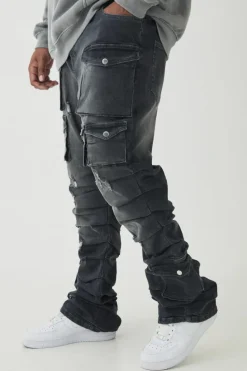 Online boohooMAN Plus Stacked Multi Cargo Pocket Flared Jeans grey