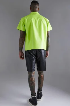 Fashion boohooMAN PU Short Sleeve Revere Boxy Applique Flame Shirt green
