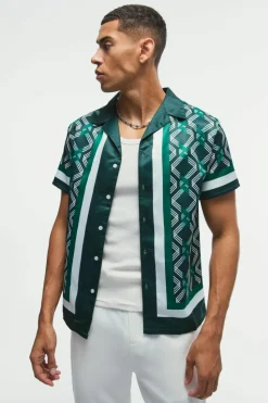 Outlet boohooMAN Regular Fit Border Print Satin Shirt green
