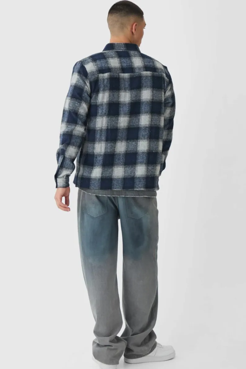 Store boohooMAN Regular Fit Long Sleeve Check Shirt grey
