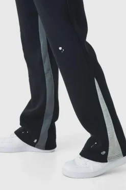 Sale boohooMAN Regular Fit Ltd Edt Paint Splatter Gusset Jogger black