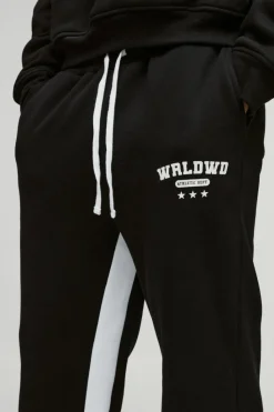 Outlet boohooMAN Relaxed Flare Worldwide Star Gusset Jogger black