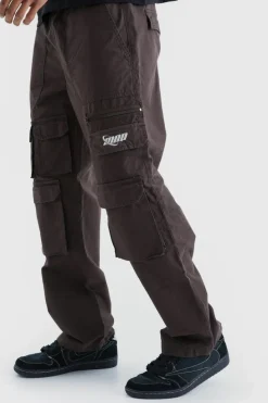 Store boohooMAN Relaxed Multi Cargo Ripstop Trouser With Tonal Embroidery chocolate
