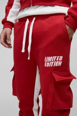 Online boohooMAN Ruched Star Applique Cargo Pocket Jogger red