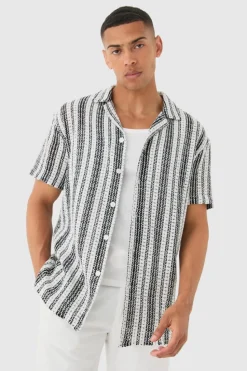 Online boohooMAN Short Sleeve Revere Oversized Open Knit Stripe Shirt black