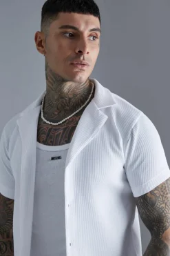 Sale boohooMAN Short Sleeve Revere Stretch Fit Pleated Shirt white