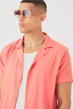 Store boohooMAN Short Sleeve Satin Shirt coral