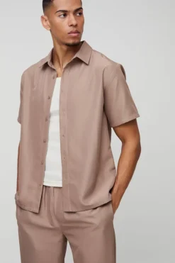 Online boohooMAN Short Sleeve Soft Twill Smart Shirt & Trouser Set taupe