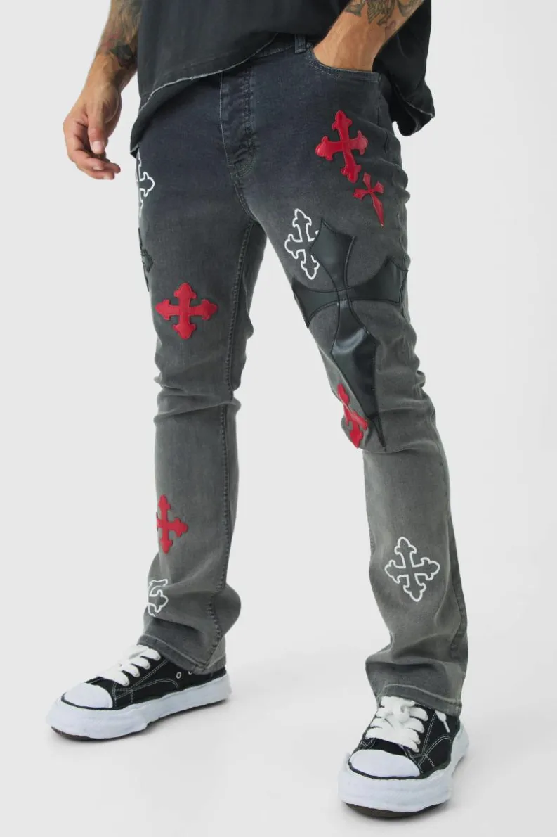 Online boohooMAN Skinny Stretch Flare Cross Applique Jeans charcoal