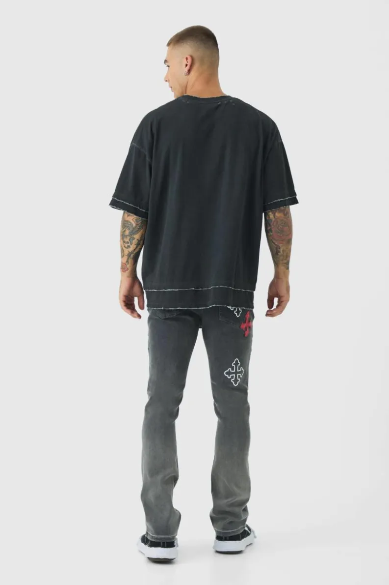 Online boohooMAN Skinny Stretch Flare Cross Applique Jeans charcoal