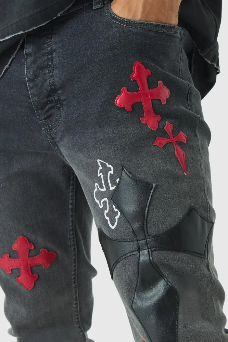 Online boohooMAN Skinny Stretch Flare Cross Applique Jeans charcoal