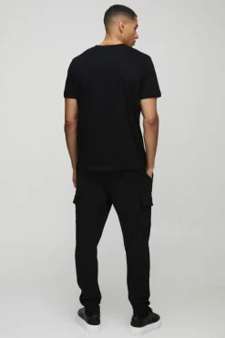 Online boohooMAN Slim Fit Heavyweight Interlock Cargo Jogger black