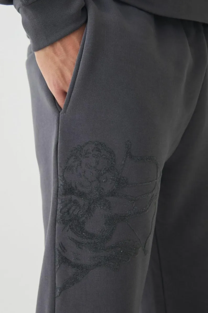 Clearance boohooMAN Smart Split Hem Flock Super Heavyweight Embroidered Joggers charcoal