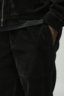 Store boohooMAN Straight Leg Half Fixed Waistband Velour Trousers black