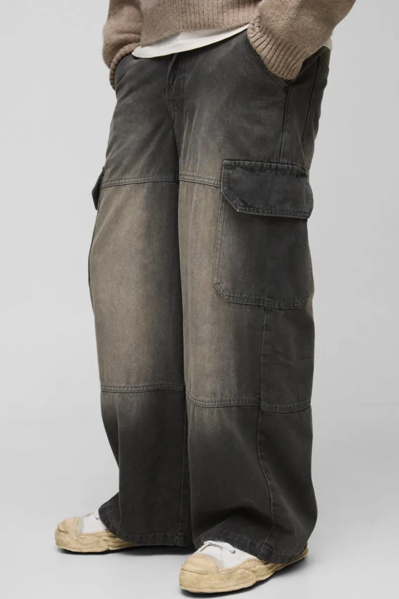 Online boohooMAN Super Baggy Rigid Cargo Denim Jeans grey
