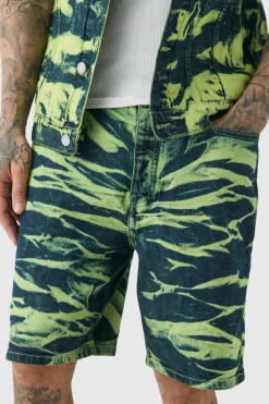 Fashion boohooMAN Tall Bleach Wash Relaxed Denim Short green