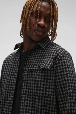 Cheap boohooMAN Tall Dogtooth Jacquard Zip Through Overshirt charcoal
