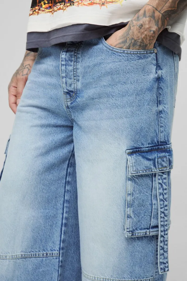 Fashion boohooMAN Tall Multi Pocket Baggy Cargo Jeans light wash