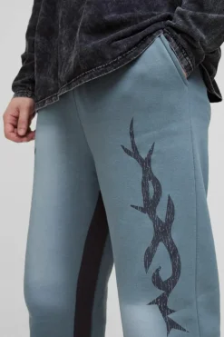 Online boohooMAN Tall Relaxed Fit Flare Spray Wash Graphic Jogger slate