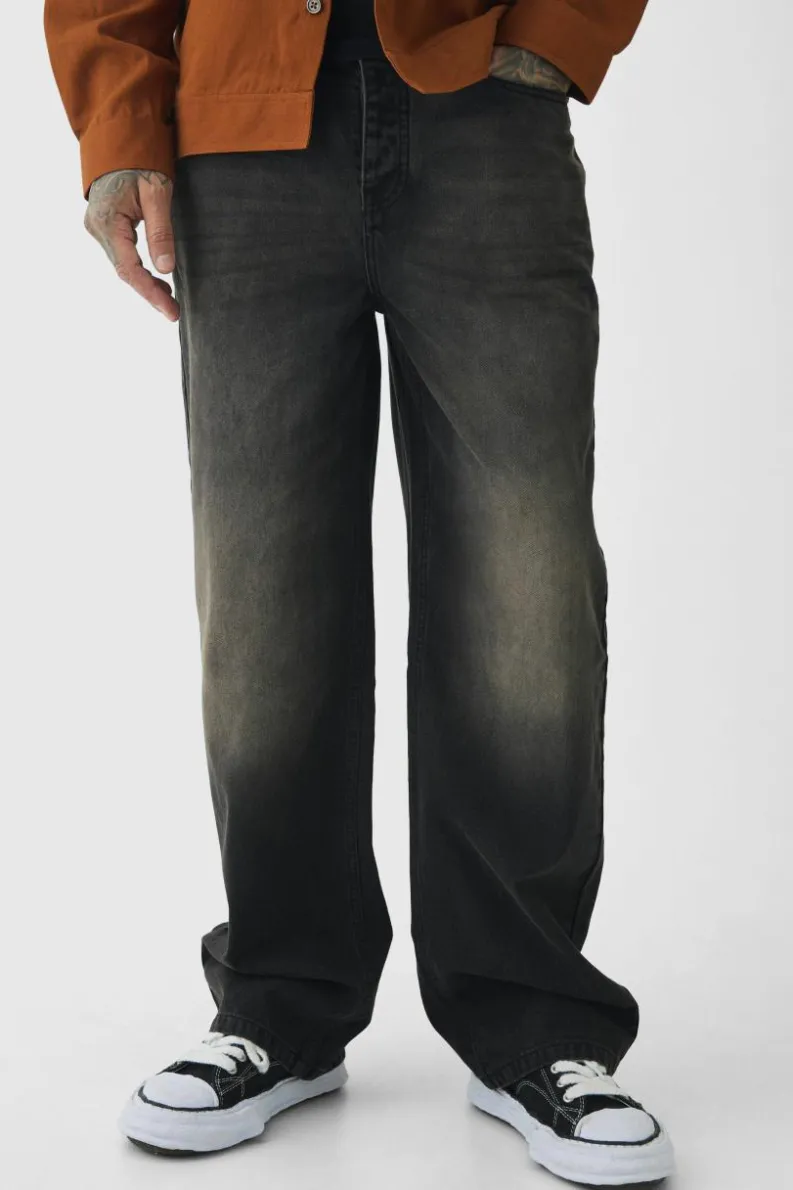 Hot boohooMAN Tall Relaxed Fit Jeans brown