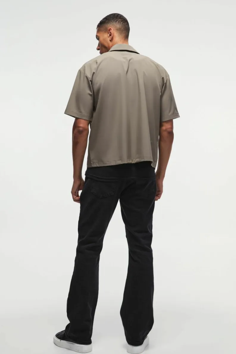 Fashion boohooMAN Technical Stretch Oversized Boxy Zip Through Pocket Detail Shirt chocolate