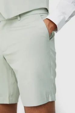 Online boohooMAN Textured Slim Fit Suit Shorts sage