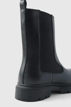 New boohooMAN Track Sole Chelsea Lug Boot black