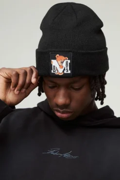 Online boohooMAN Varsity Bear Graphic Beanie black