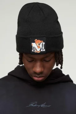 Online boohooMAN Varsity Bear Graphic Beanie black