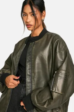 Store boohoo Vintage Look Oversized Faux Leather Bomber Jacket grey