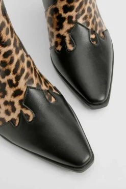 Store boohoo Wide Fit Leopard Detail Western Boot black